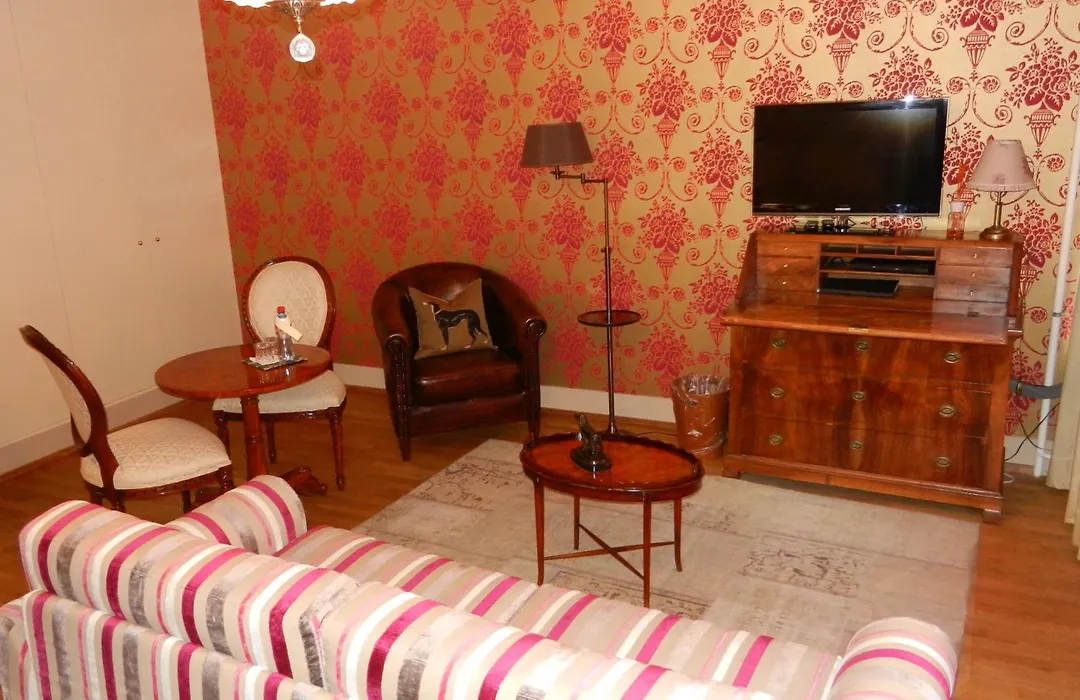 Townhouse Boutique Hotel-1