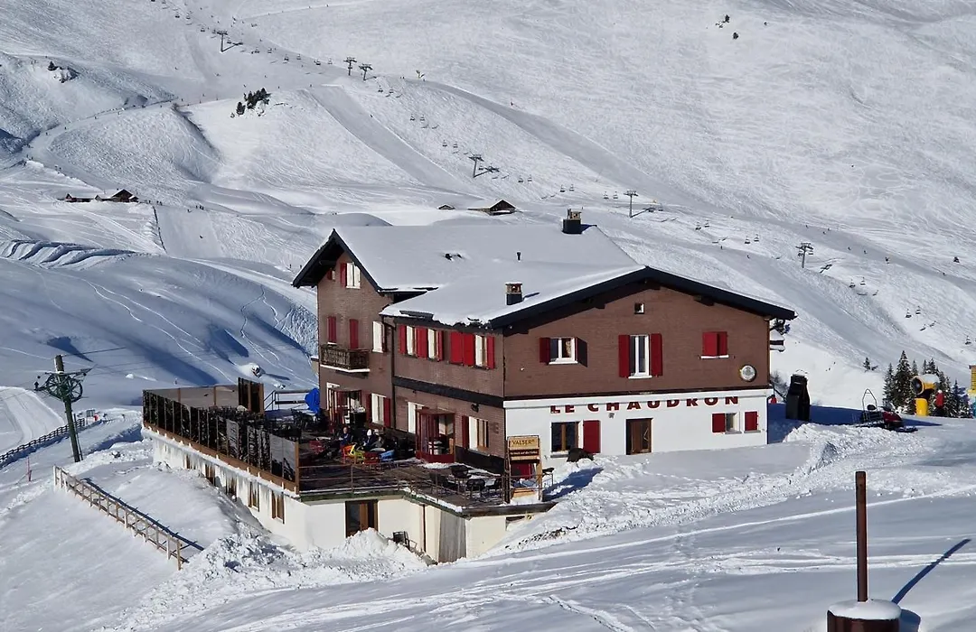 Hotel Le Chaudron Ski In Ski Out-1