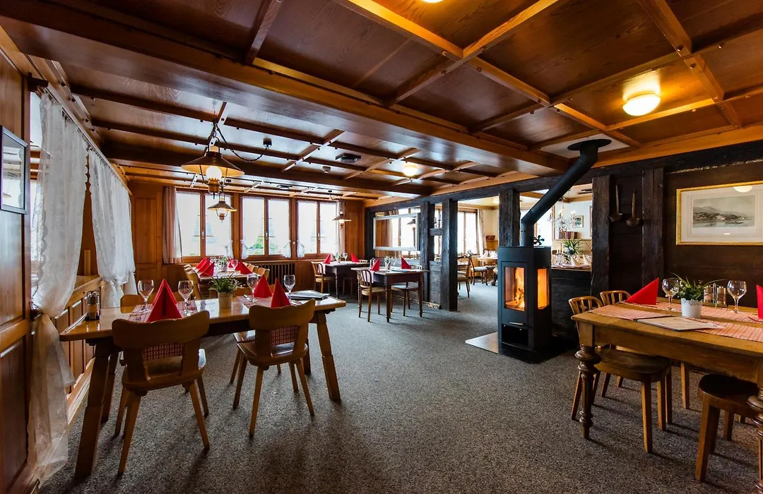Hotel Weisses Kreuz-1