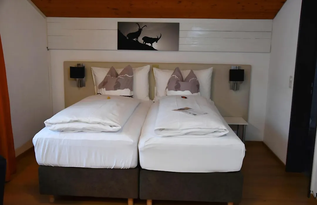Hotel Cabana-1