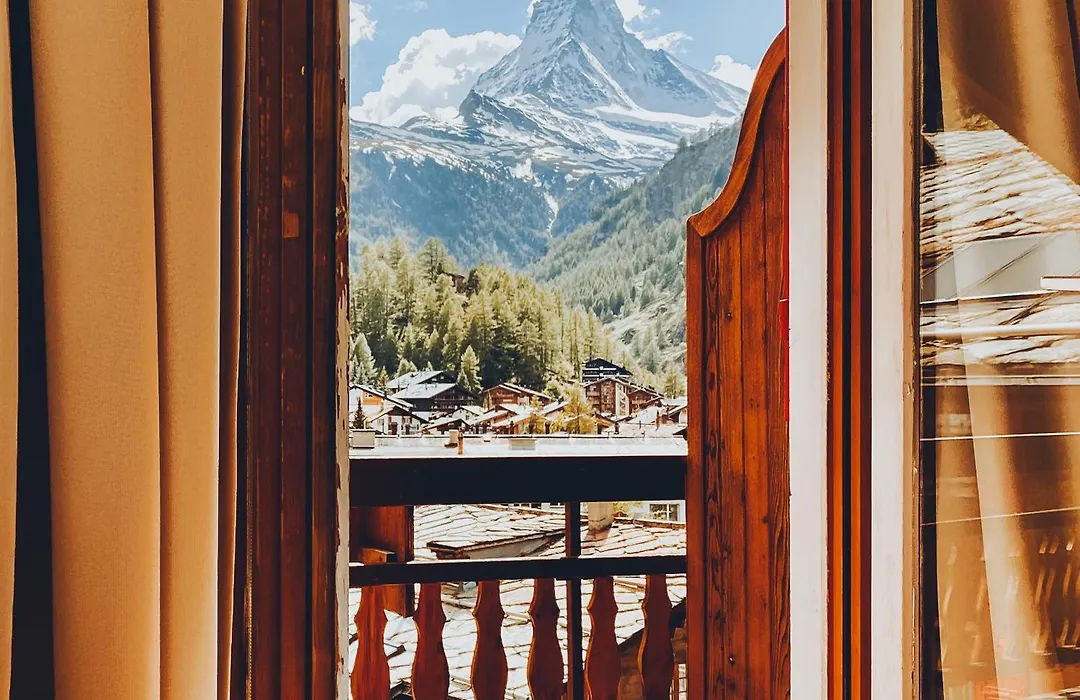 Hotel Capricorn-1