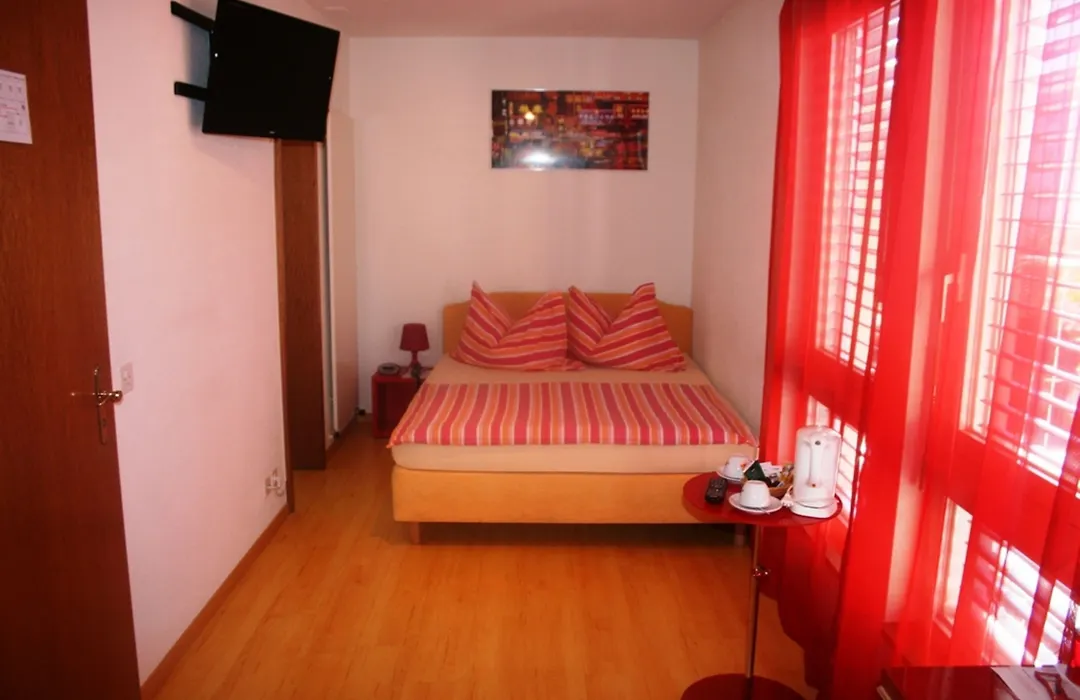 Rovere-1