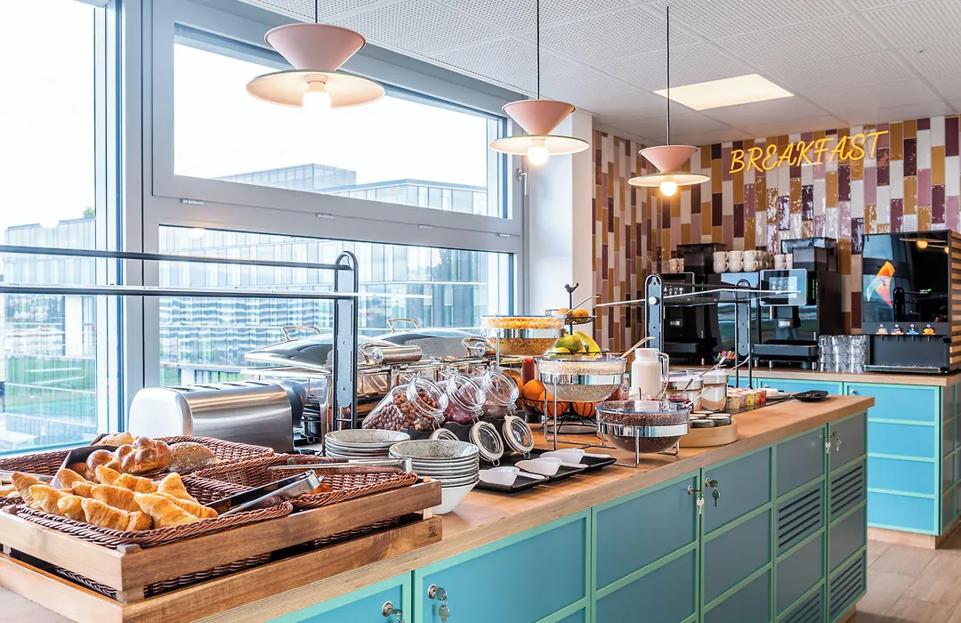 Discovery Hotel 3* Superior-1