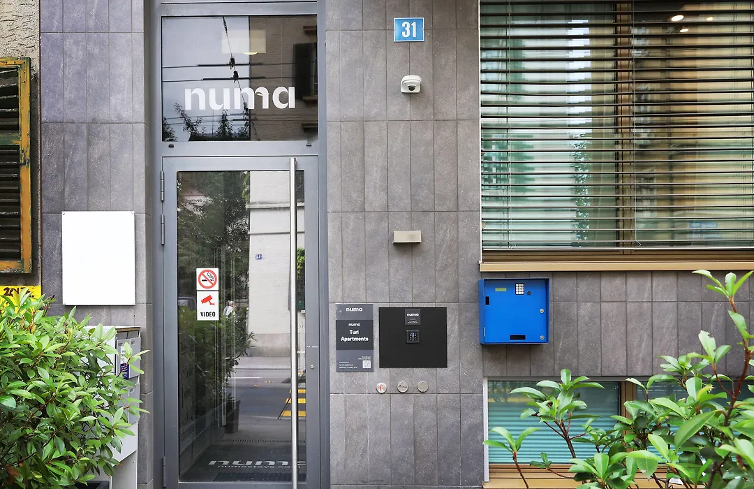 Iq130 Apartment Hotel-1