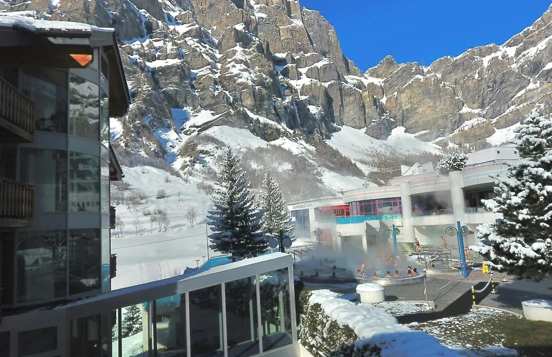 Hotel Viktoria-Leukerbad-Therme-1