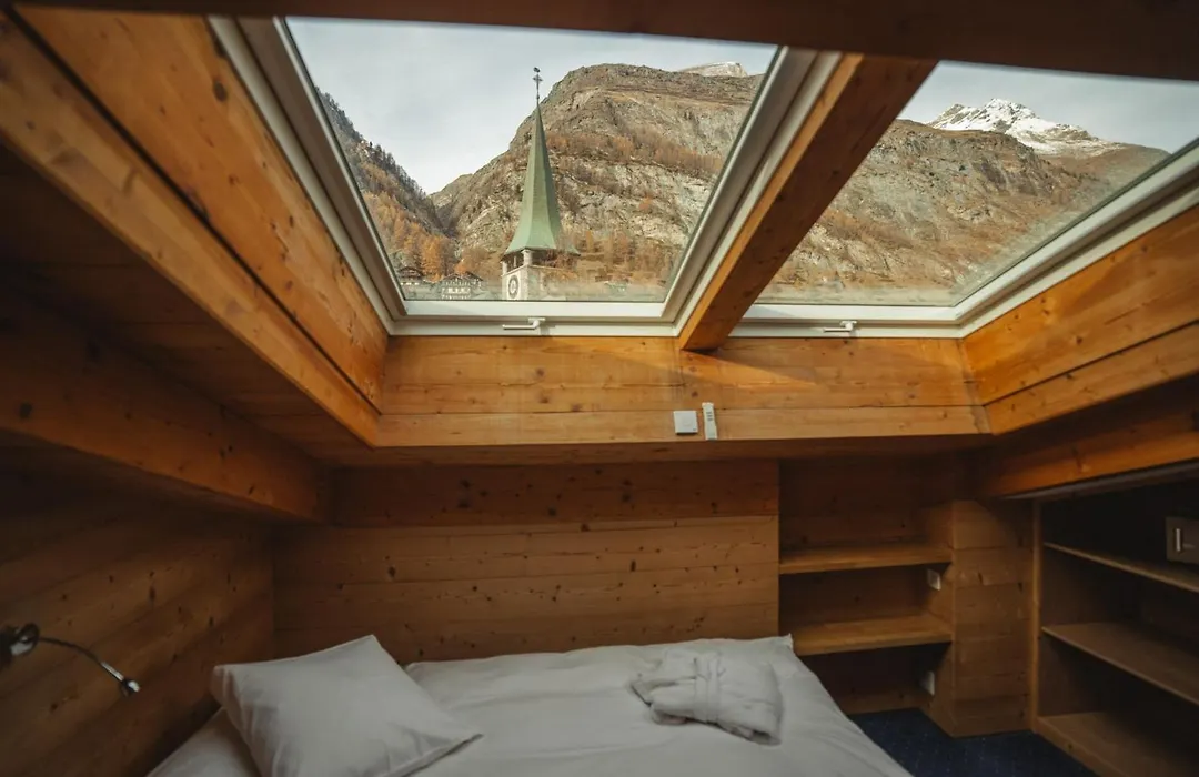 Hotel Matterhornblick-1