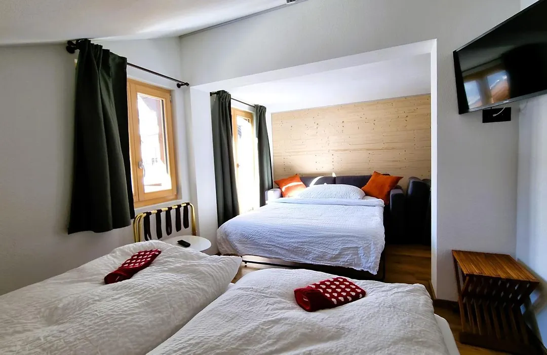 Hotel Les Amis-1