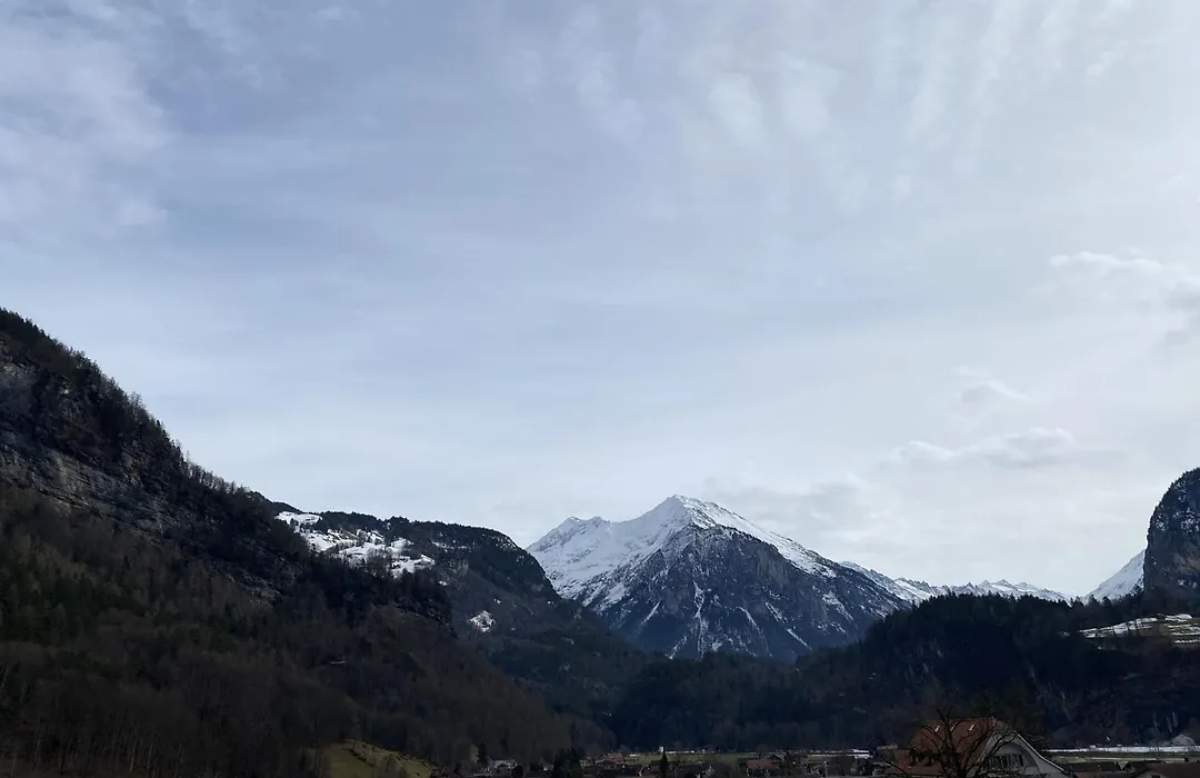 Hotel Sherlock Holmes&Khana Restaurant nur 200 m zur Gondelbahn Hasliberg-1