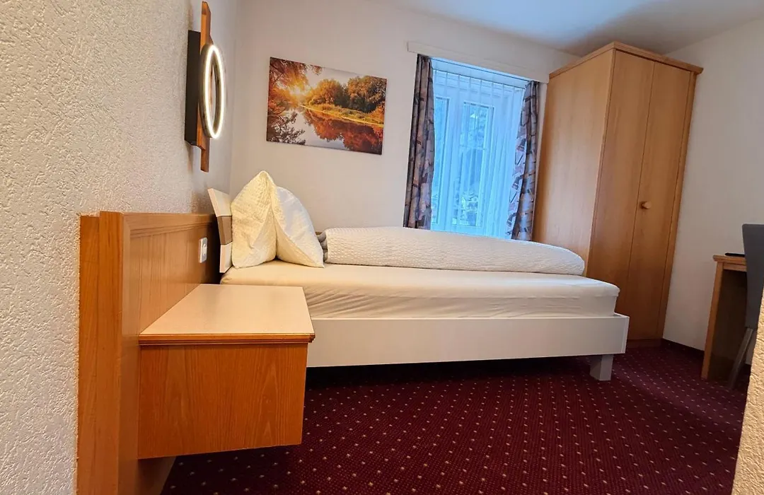 Hotel Heilquelle-Leukerbad-Therme-1