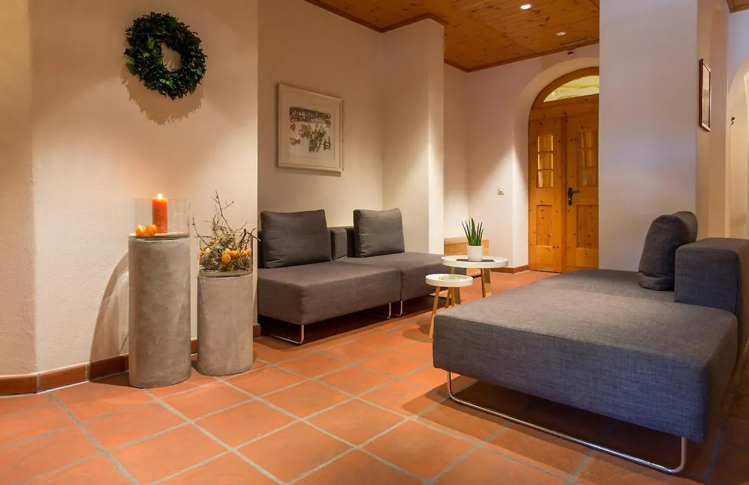 Hotel Laaxerhof-1