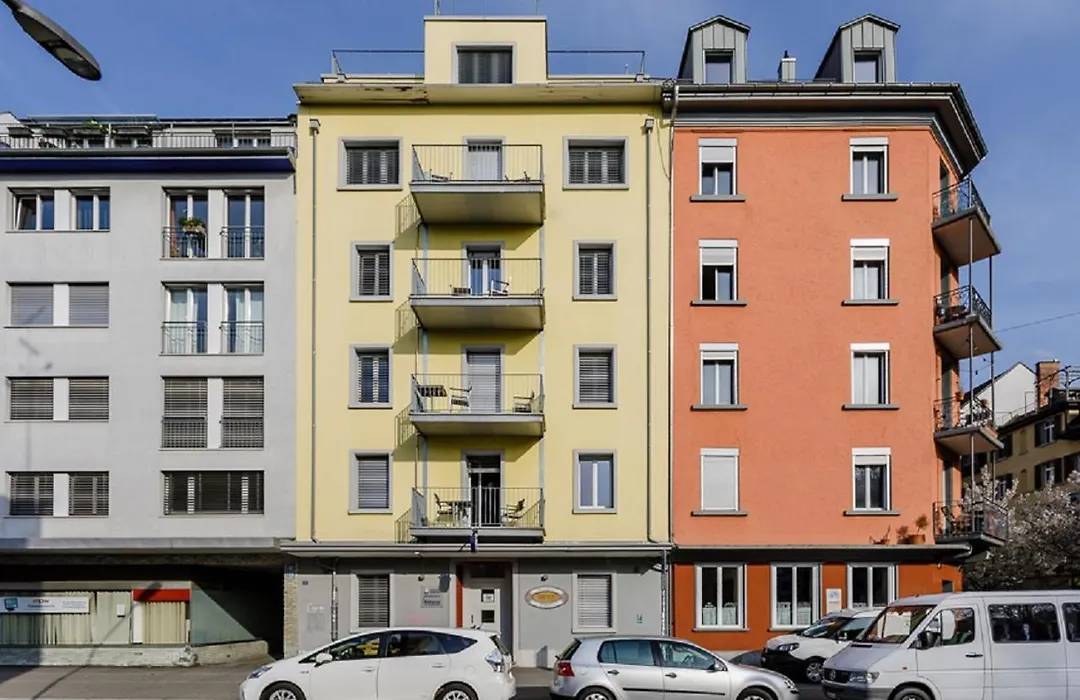 Swiss Star Guesthouse District 3 - Contactless Self Check-In-1