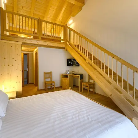 Hotel Centrale, Typically Swiss-3