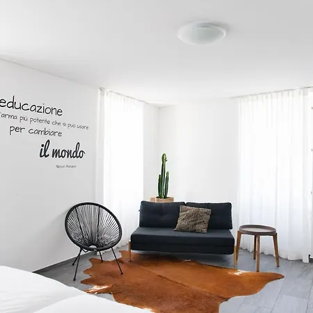 Salotto Brè - Bed&Breakfast charming rooms-3