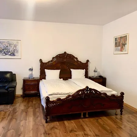 Hotel Balzac-3