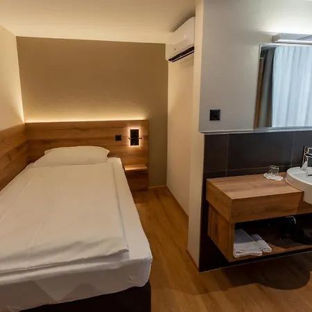 Ziegelhuesi Hotel - Self Checkin, Stettlen Bei Bern-3