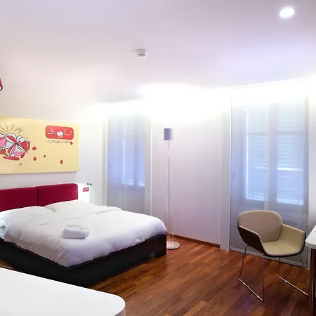 La Cour Des Augustins Boutique Gallery Design Hotel-2
