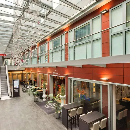 Ramada Encore By Wyndham Geneva-2