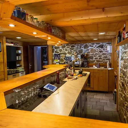 Hotel Restaurant Les Lilas-2
