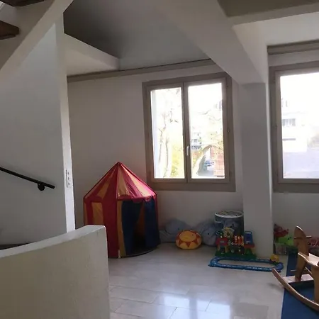 Calm City House, 20 Min. From City Centre & Lake-2