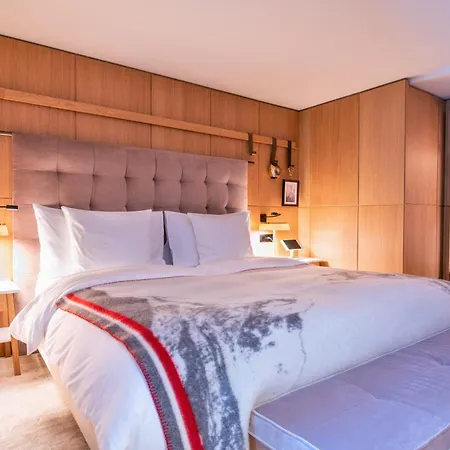 Schweizerhof Zermatt - A Small Luxury Hotel-2