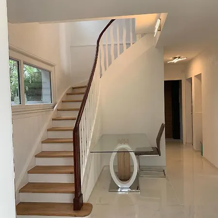 Rooms In The Villa Near The Airport, Share Bathroom And Share Kitchen-3