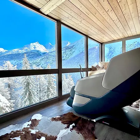 Stirling Luxury Chalet & Spa-3