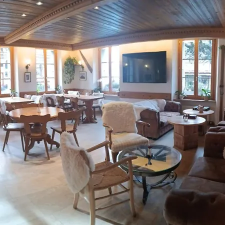 Hotel De Commune-3
