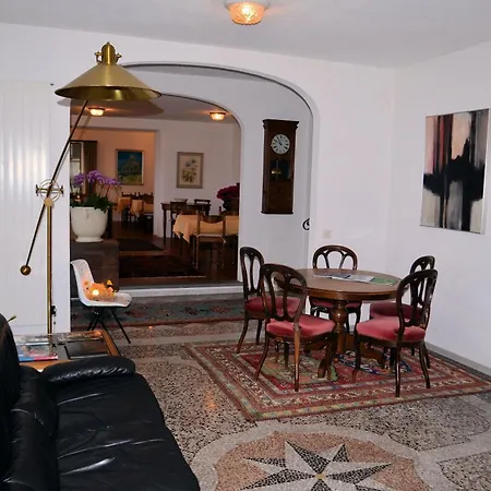 Hotel Garni Rivabella Au Lac-3