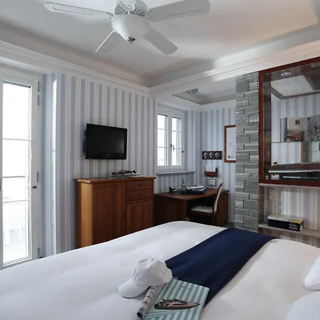 Holiday Hotel Yachtsport Resort Lago Maggiore-3