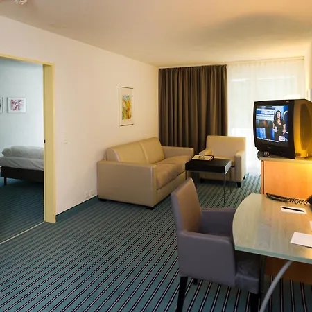 Apart-Hotel Zurich Airport-3