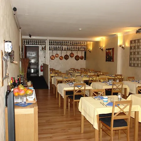 Hotel Bahnhof Haus-2