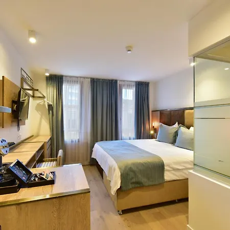 Hotel Rousseau-3