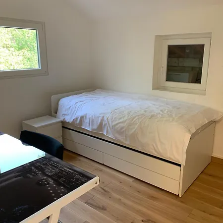 Rooms In The Villa Near The Airport, Share Bathroom And Share Kitchen-2