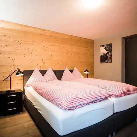 Hotel Weisses Kreuz-3