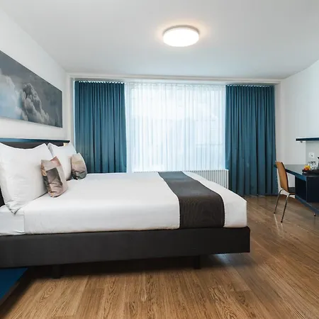 Hotel Bristol Zurich-3