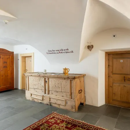 Palazzo Mysanus Samedan-2