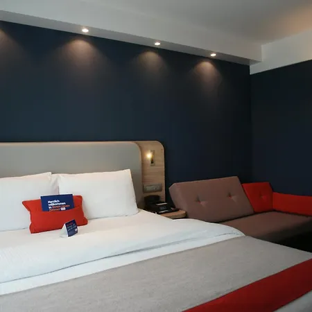 Holiday Inn Express Zuerich Airport By Ihg-2