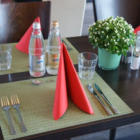 Holiday Inn Express Zuerich Airport By Ihg-3