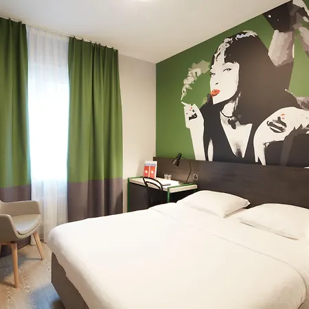 Hotel Crystal-3