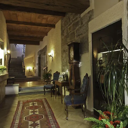 Hotel Castello Seeschloss, Lake & Pool Castle-3