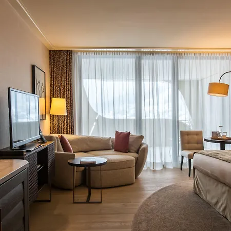 Alpengold Hotel Davos-3