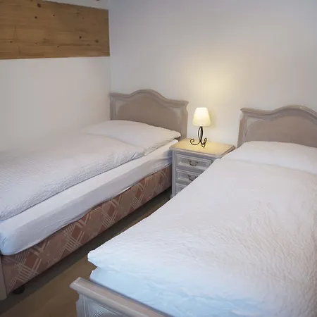 Patricia Self-Check-In Apartments & Spa Access At Alpen Resort-2