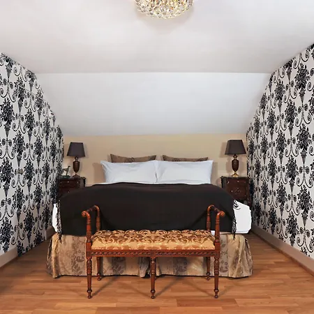 Townhouse Boutique Hotel-3