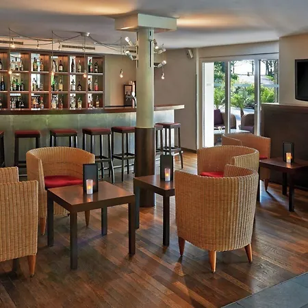 Apart-Hotel Zurich Airport-2