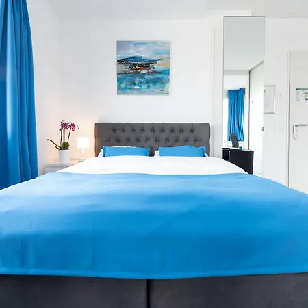 Iq130 Apartment Hotel-3