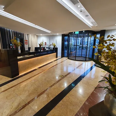 Nash Suites Airport Hotel-2