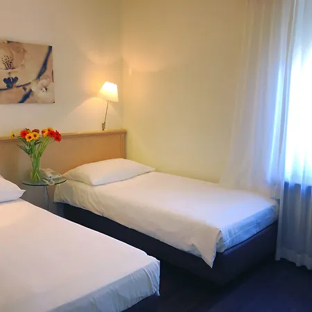 Hotel Neufeld-2