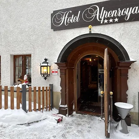 Hotel Alpenroyal-3