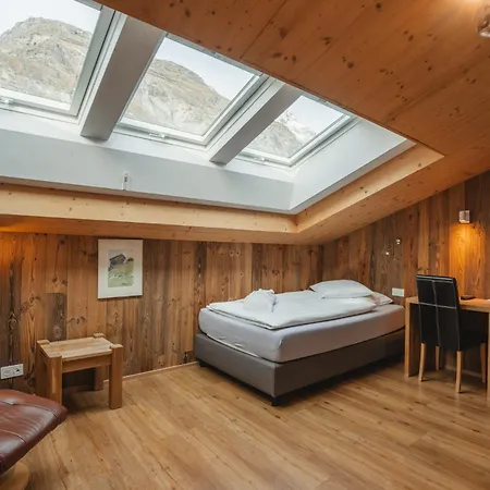 Hotel Matterhornblick-3