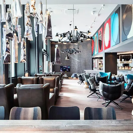 Motel One Basel-2